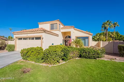 Exterior - 242 E Stonebridge Dr, Gilbert, AZ 85234 photo 5 of 10