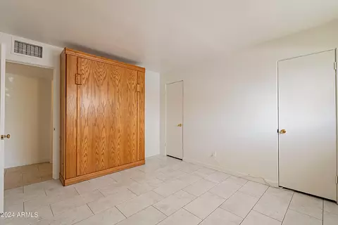 Bedroom - 6841 N 15th Pl, Phoenix, AZ 85014 photo 6 of 11