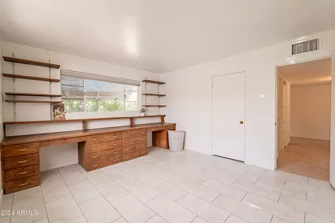 Bedroom - 6841 N 15th Pl, Phoenix, AZ 85014 photo 3 of 11