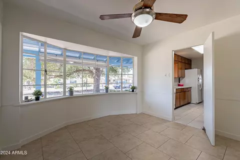 Dining - 6841 N 15th Pl, Phoenix, AZ 85014 photo 1 of 1