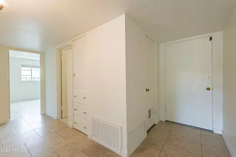Entry Way - 6841 N 15th Pl, Phoenix, AZ 85014 photo 1 of 1