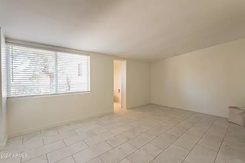 Bedroom - 6841 N 15th Pl, Phoenix, AZ 85014 photo 8 of 11