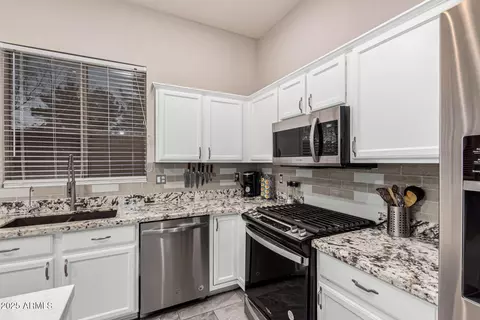 Kitchen - 520 S Brett St, Gilbert, AZ 85296 photo 2 of 3