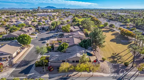 View/Area - 520 S Brett St, Gilbert, AZ 85296 photo 5 of 8