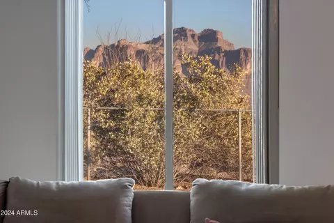 1575 E Moon Vista St, Apache Junction, AZ 85119 photo 5