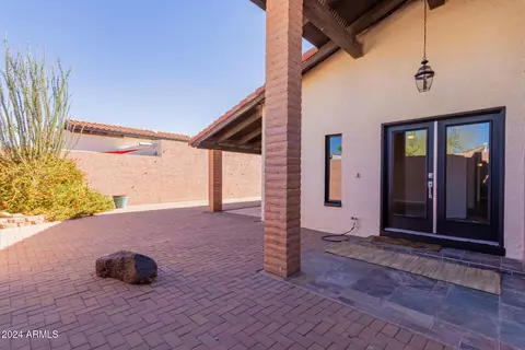 2037 E Balboa Dr, Tempe, AZ 85282 photo 3