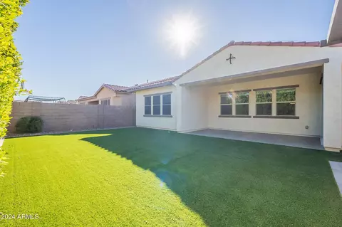 Exterior - 10728 E Tarragon Ave, Mesa, AZ 85212 photo 4 of 16