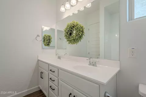 Bath - 10728 E Tarragon Ave, Mesa, AZ 85212 photo 7 of 9