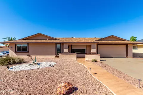 17402 N 98th Ave, Sun City, AZ 85373