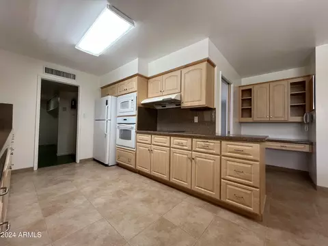 2033 E Laguna Dr, Tempe, AZ 85282 photo 10
