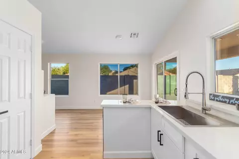 5751 E Hampton Ave, Mesa, AZ 85206 photo 13