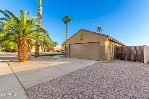 5751 E Hampton Ave, Mesa, AZ 85206