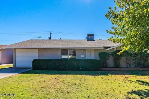 8237 E Jackrabbit Rd, Scottsdale, AZ 85250