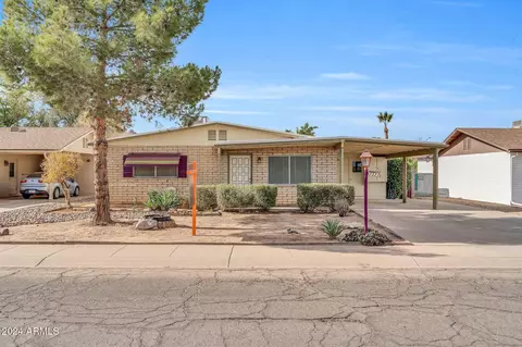 2327 E Betty Elyse Ln, Phoenix, AZ 85022