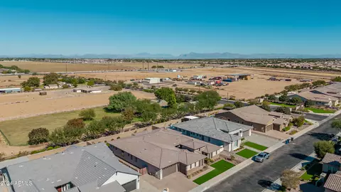 View/Area - 1960 E Blackhawk Dr, Gilbert, AZ 85298 photo 6 of 12