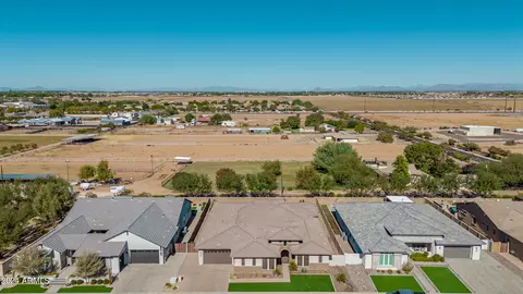 View/Area - 1960 E Blackhawk Dr, Gilbert, AZ 85298 photo 4 of 12
