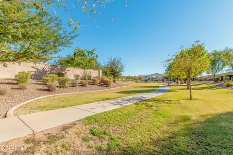 Exterior - 1960 E Blackhawk Dr, Gilbert, AZ 85298 photo 16 of 19