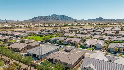 View/Area - 1960 E Blackhawk Dr, Gilbert, AZ 85298 photo 8 of 12