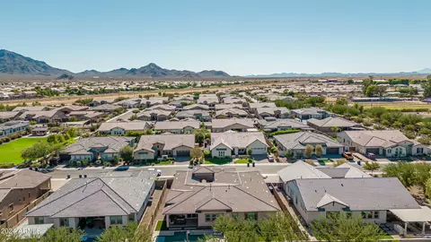 View/Area - 1960 E Blackhawk Dr, Gilbert, AZ 85298 photo 7 of 12