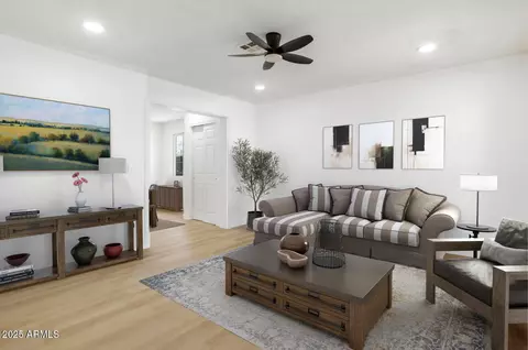 749 W Southgate Ave, Phoenix, AZ 85041