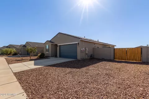 17995 W Mariposa Dr, Goodyear, AZ 85395