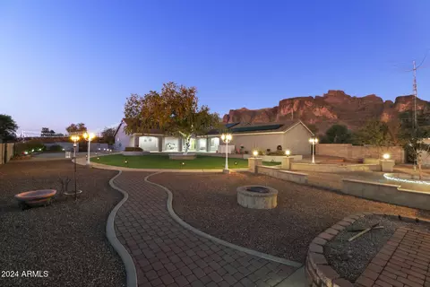 5365 E Shiprock St, Apache Junction, AZ 85119 photo 2
