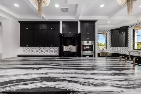 Kitchen - 1480 E Raven Ct, Gilbert, AZ 85297 photo 4 of 10