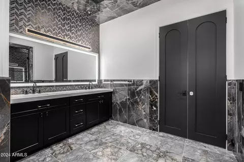 Bath - 1480 E Raven Ct, Gilbert, AZ 85297 photo 18 of 26