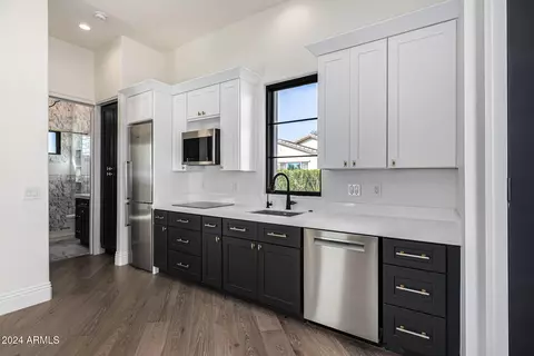 Kitchen - 1480 E Raven Ct, Gilbert, AZ 85297 photo 10 of 10