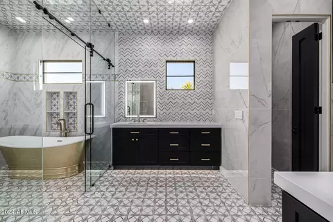 Bath - 1480 E Raven Ct, Gilbert, AZ 85297 photo 4 of 26