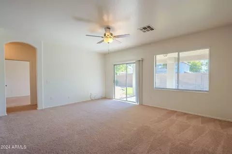 2483 E Del Rio Ct, Gilbert, AZ 85295 photo 9