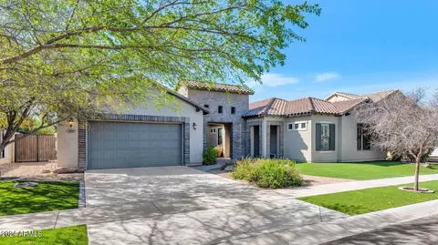 2833 E Los Altos Rd, Gilbert, AZ 85297 photo 2