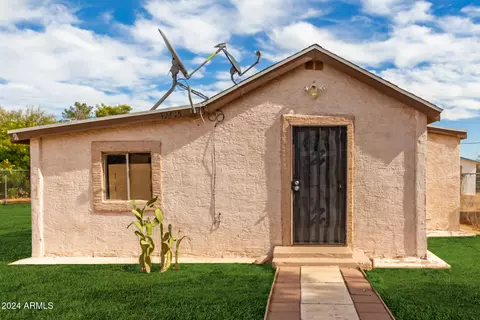 32015 N Ash St, Wittmann, AZ 85361