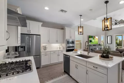 1941 E Robb Ln, Phoenix, AZ 85024 photo 3