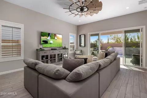 1941 E Robb Ln, Phoenix, AZ 85024 photo 8