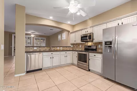 2041 S Jefferson St, Mesa, AZ 85209
