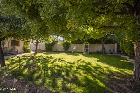 Exterior - 5316 E Osborn Rd, Phoenix, AZ 85018 photo 5 of 5