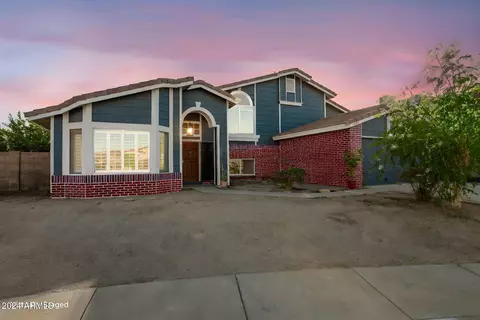 5595 W Mercer Ln, Glendale, AZ 85304