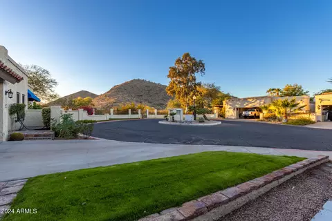 4609 E Valley View Dr, Phoenix, AZ 85044 photo 2
