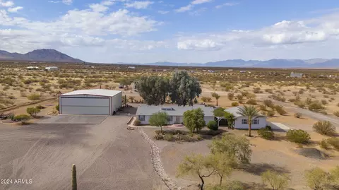 48208 N West Rd, Aguila, AZ 85320