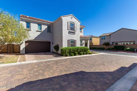 948 E Anderson Ave, Phoenix, AZ 85022 photo 3