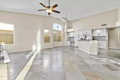 16686 S 18th Way, Phoenix, AZ 85048 photo 9