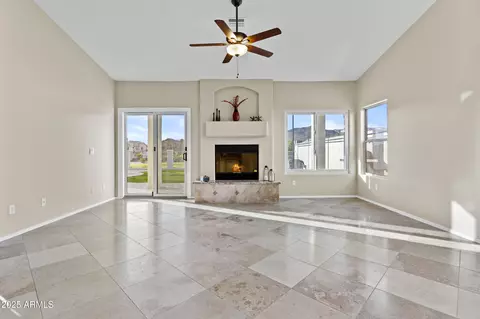 16686 S 18th Way, Phoenix, AZ 85048 photo 6