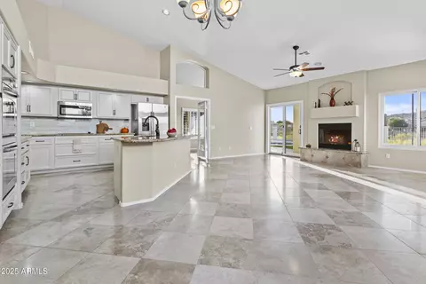 16686 S 18th Way, Phoenix, AZ 85048 photo 11
