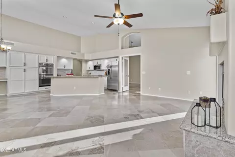 16686 S 18th Way, Phoenix, AZ 85048 photo 10