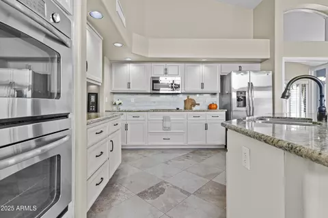16686 S 18th Way, Phoenix, AZ 85048 photo 13
