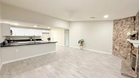 4848 N 63rd Dr, Phoenix, AZ 85033 photo 7