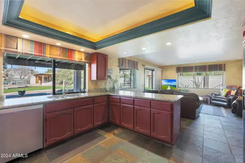 2002 E Myrtle Ave, Phoenix, AZ 85020 photo 14