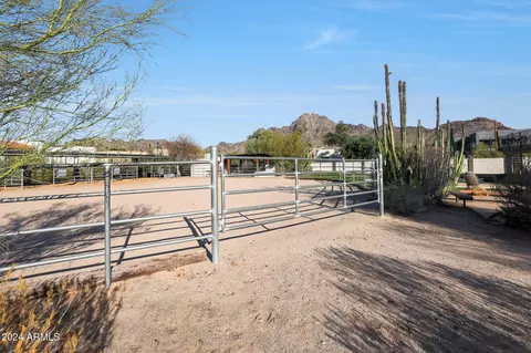 2002 E Myrtle Ave, Phoenix, AZ 85020 photo 37