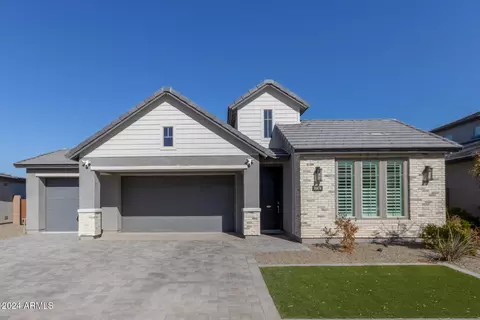 11674 W Parkway Ln, Avondale, AZ 85323